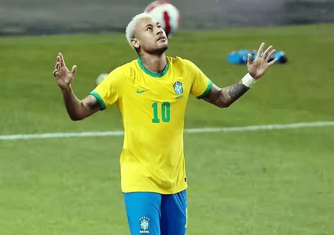  内马尔迎来五赛季高光表现，塞尔维亚队球迷沸腾！